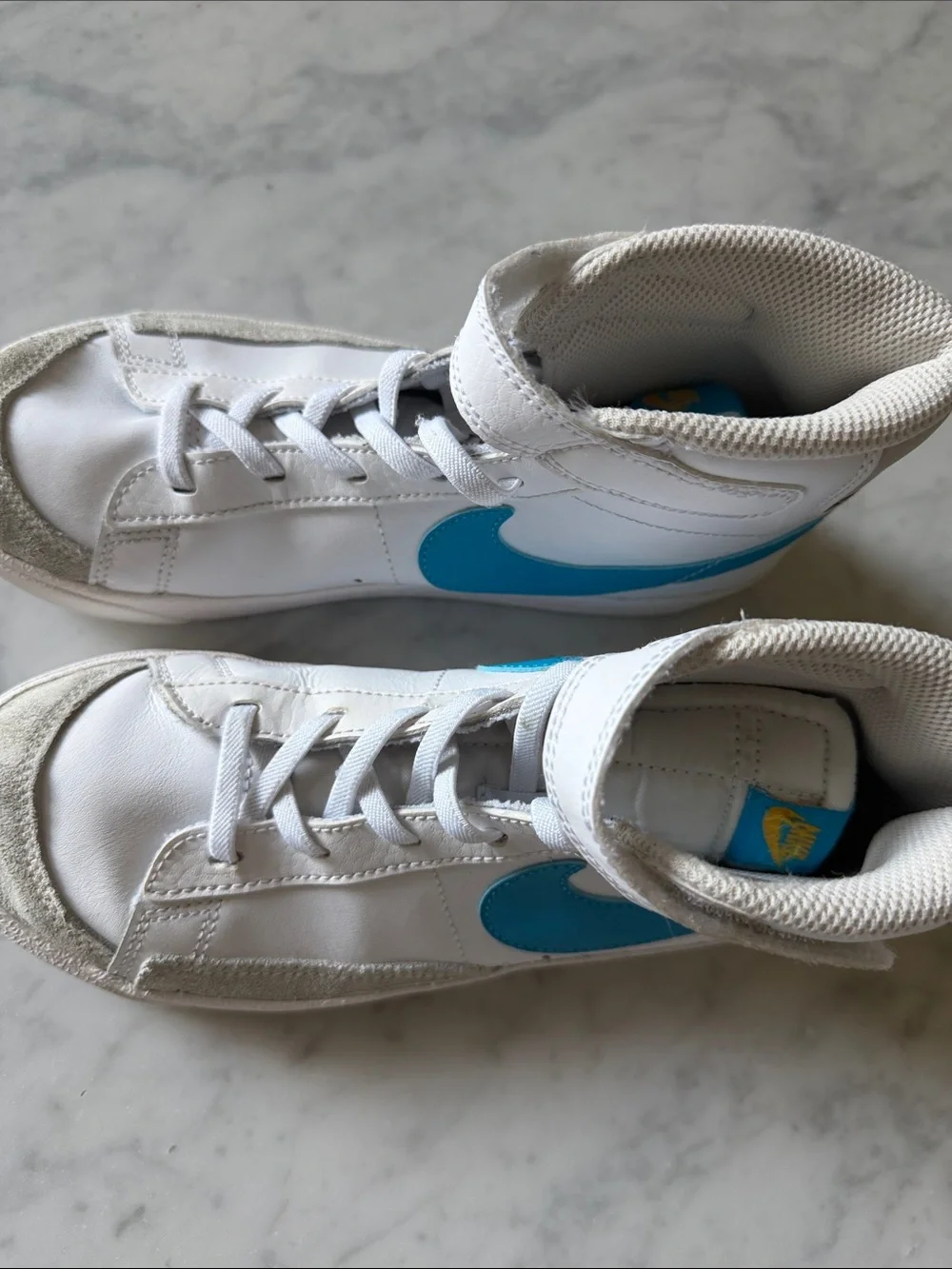 Nike Kids White High-Top Sneakers with Blue Swoosh size 3